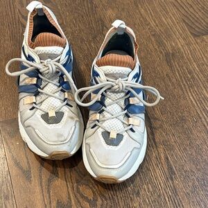 Tod’s women’s sneakers size 37
